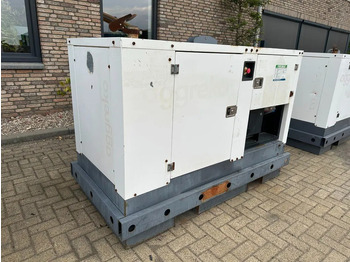 Електрогенератор Iveco FPT F32 AM1A Leroy Somer 32 kVA Silent generatorset 21 hours !: снимка 4