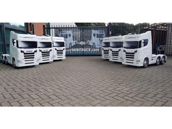Влекач SCANIA S 770