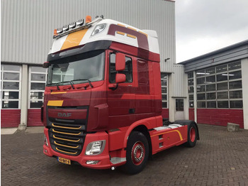 Влекач DAF XF 460