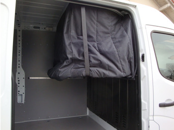 Товарен бус RENAULT Master