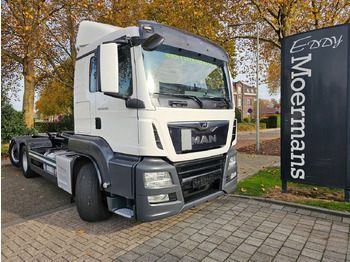 : снимка на заглавната част