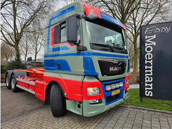 Мултилифт с кука камион MAN TGX 26.560