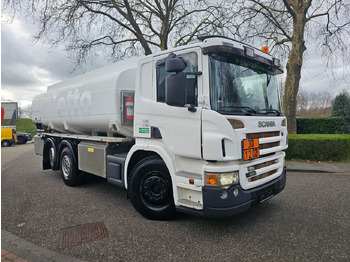 Камион цистерна SCANIA P 420