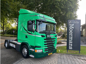 Влекач SCANIA G 410