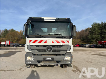 Самосвал камион Mercedes-Benz Actros 1832: снимка 2