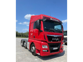 Влекач MAN TGX 26.440
