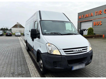 Лекотоварен автомобил фургон IVECO Daily 35C15