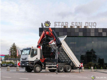 Самосвал камион IVECO Trakker