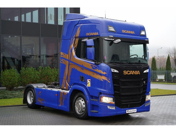 Влекач SCANIA R 450