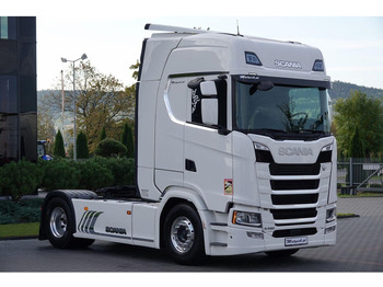 Влекач SCANIA S 450