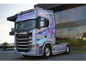 : снимка на заглавната част