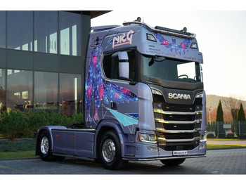 Влекач Scania S 580 / V8 / ORGINALNA EDYCJA LIMITED / NR 010 / RETARDER / I-PA: снимка 5 Влекач Scania S 580 / V8 / ORGINALNA EDYCJA LIMITED / NR 010 / RETARDER / I-PA: снимка 5