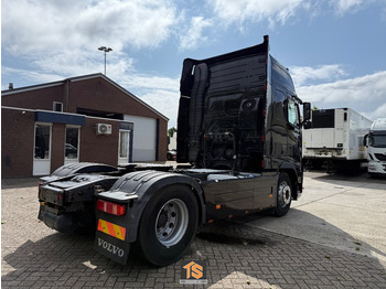 Влекач Volvo FH 500 AUTOMATIC - 2 TANKS - TOP TRUCK: снимка 5
