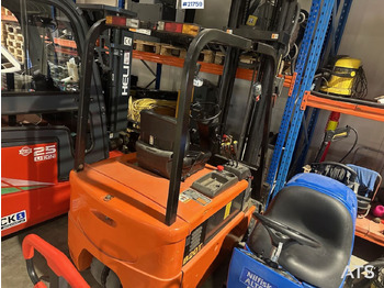 Нискорамна площадка полуремарке