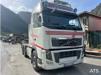 Влекач VOLVO FH16