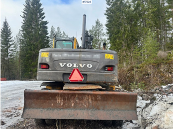 Колесен багер Volvo EW160B: снимка 4