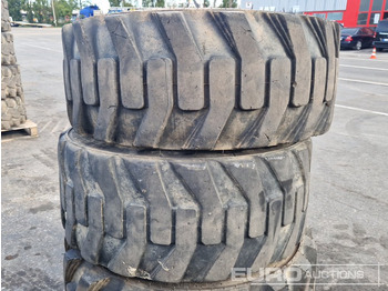 Гума 12x16.5 Tyres (4 of): снимка 3