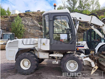 Колесен багер MECALAC