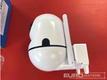 Оборудване за гаражи/ Работилници Unused 2.4G Wi-Fi Smart Home Security Camera With Automatic AI Motion Tracking, Full Color Night Vision Indoor/Outdoor Camera, 2 Way Audio / Cámara Seguridad Inteligente para Interior y Exterior: снимка 2