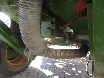 Сеялка Amazone MC 601: снимка 2 Сеялка Amazone MC 601: снимка 2