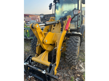 Нови Колесен товарач Caterpillar 906: снимка 2