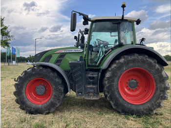 Трактор FENDT 724 Vario