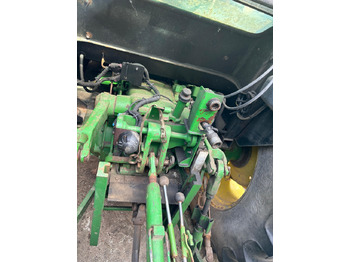 Трактор John Deere 5075 E: снимка 5