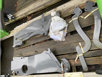 Челен товарач за трактор FENDT