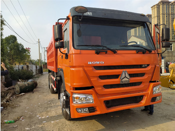 Самосвал камион SINOTRUK HOWO