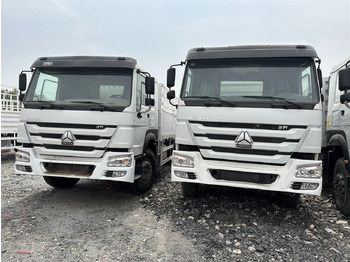 За превоз на животни камион SINOTRUK HOWO