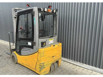 Електрокар Jungheinrich EFG220: снимка 3 Електрокар Jungheinrich EFG220: снимка 3