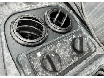 Електрокар Jungheinrich EFG430: снимка 5 Електрокар Jungheinrich EFG430: снимка 5