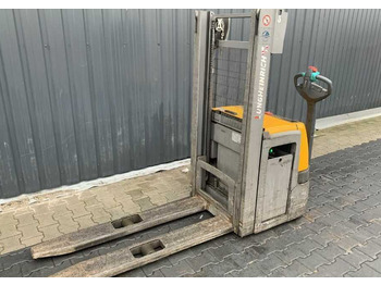 Стакер JUNGHEINRICH EJC