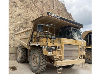 Самосвал CATERPILLAR