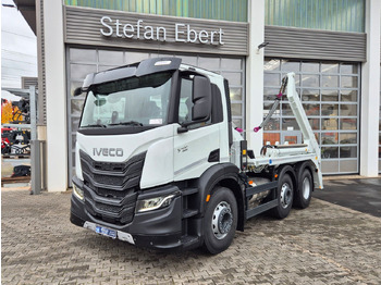 Самосвал камион IVECO