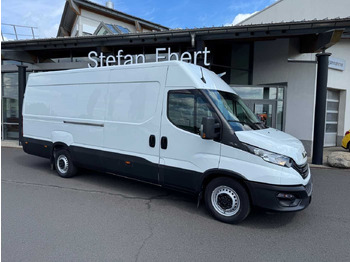Товарен бус IVECO Daily 35s16