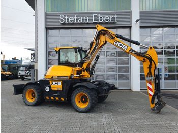 Колесен багер JCB