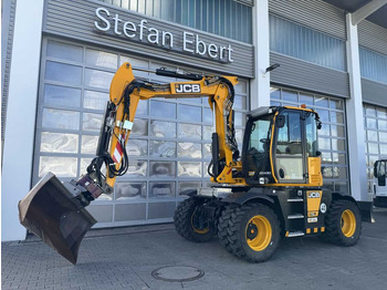 Колесен багер JCB