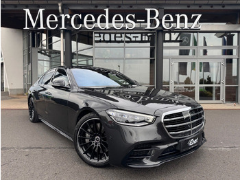 Седан MERCEDES-BENZ