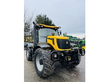 Трактор JCB