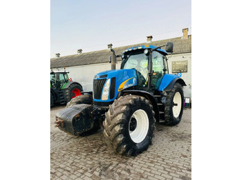 Трактор New Holland T8040: снимка 2