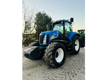 Трактор New Holland T8040: снимка 3