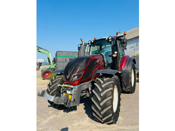 Лизинг на  Valtra T174 Versu Valtra T174 Versu: снимка 5