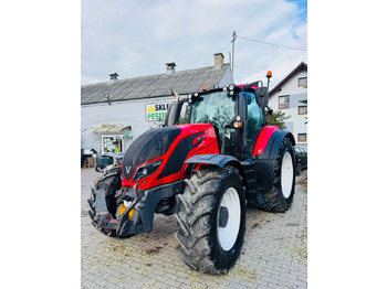 Трактор VALTRA T194