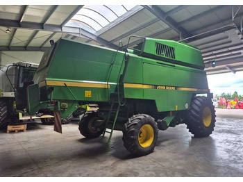 Зърнокомбайн John Deere 2066: снимка 4