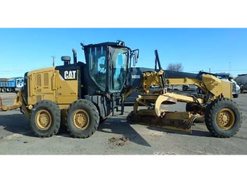 Грейдер CATERPILLAR 140M