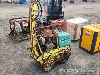 Техника за слагане на асфалт AMMANN AR65