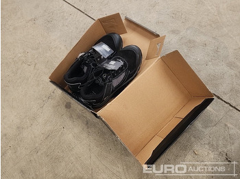 Оборудване за гаражи/ Работилници Unused V12 V-Sport Size 10 Safety Trainers: снимка 5