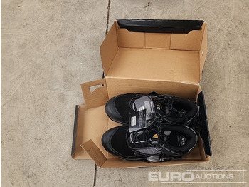 Оборудване за гаражи/ Работилници Unused V12 V-Sport Size 10 Safety Trainers: снимка 2