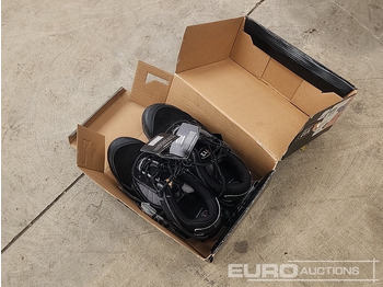 Оборудване за гаражи/ Работилници Unused V12 V-Sport Size 10 Safety Trainers: снимка 3
